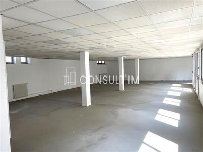 Bureau - 337 m²