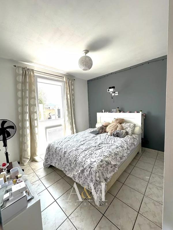 Villa - 90 m² - 4 pièces