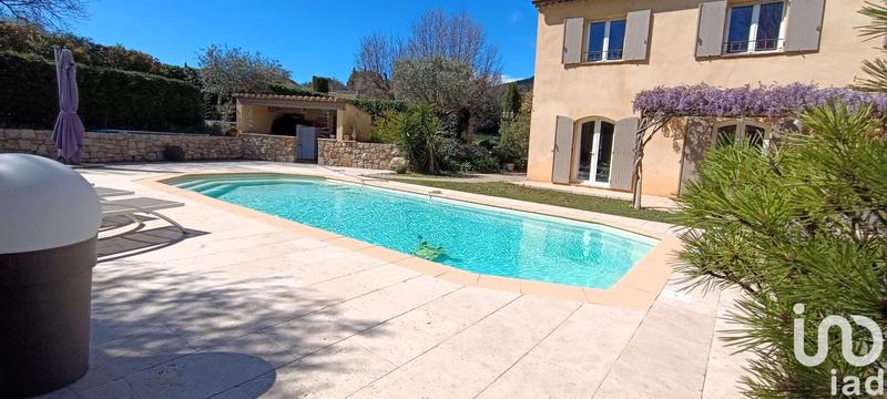 Maison - 197 m² - 7 pièces