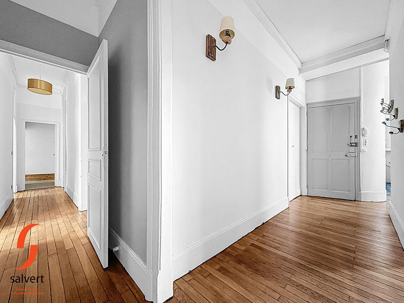 Appartement - 110 m² - 5 pièces