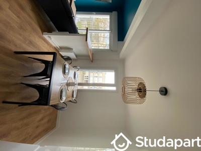 Chambre - 10 m² - 1 pièce