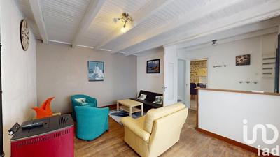 Maison - 99 m² - 7 pièces