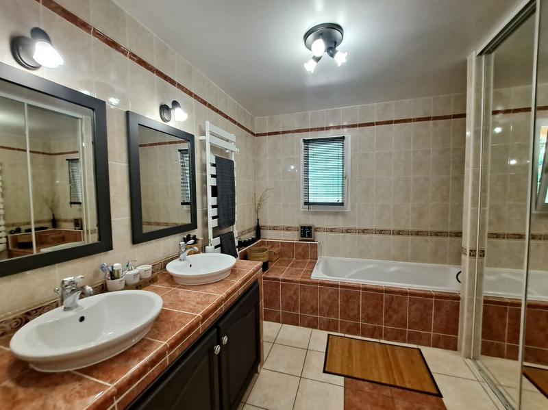 Maison - 135 m² - 5 pièces