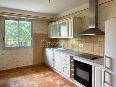 Maison - 170 m² - 7 pièces