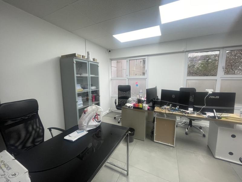 Bureau - 126 m² - 4 pièces
