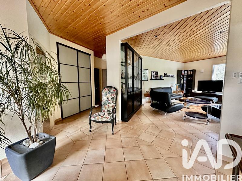Maison - 141 m² - 5 pièces