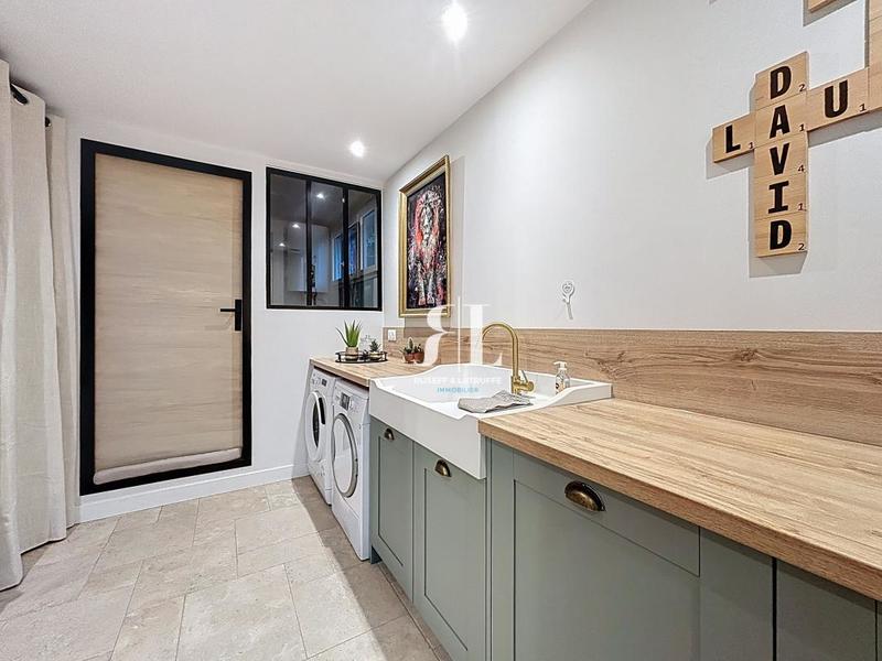 Maison - 142 m² - 6 pièces