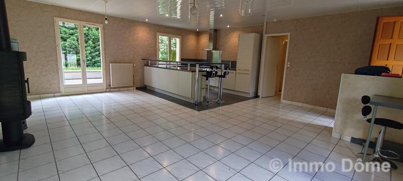 Pavillon - 95 m² - 5 pièces