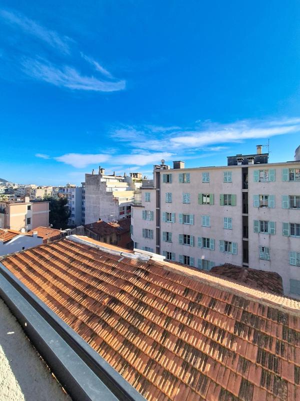 Studio - 21 m² - 1 pièce