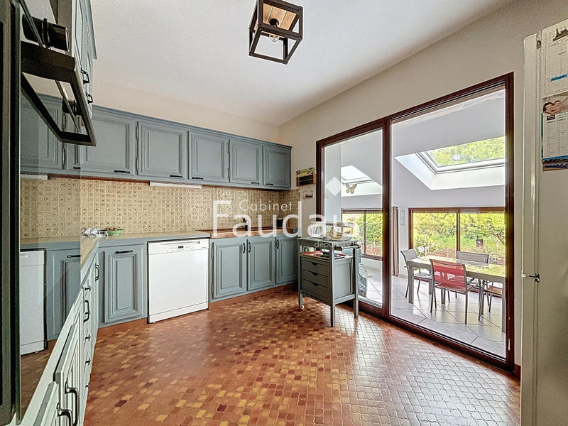 Maison - 176 m² - 6 pièces