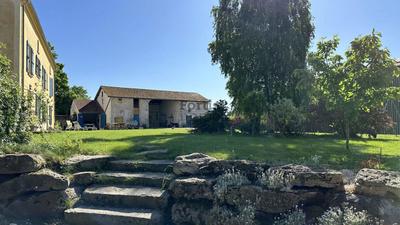 Corps de ferme - 407 m² - 11 pièces