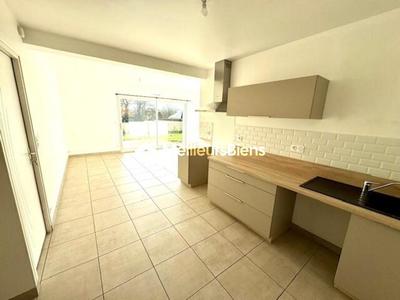 Maison - 77 m² - 5 pièces