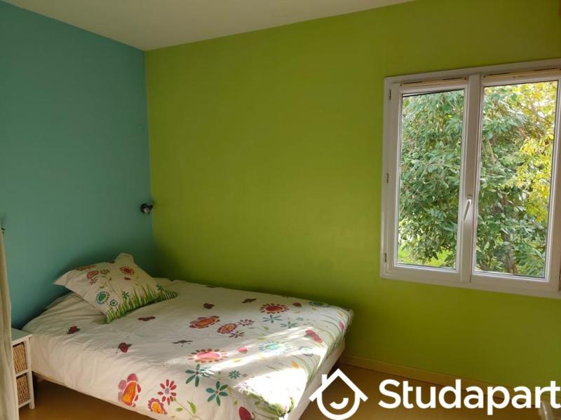 Chambre - 9 m² - 1 pièce