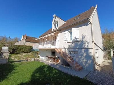 Maison - 122 m² - 5 pièces