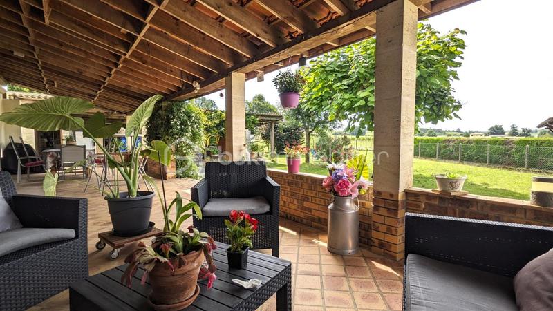 Maison traditionnelle - 203 m² - 7 pièces