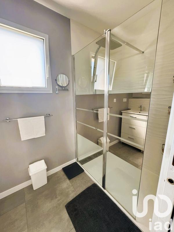 Maison - 200 m² - 8 pièces