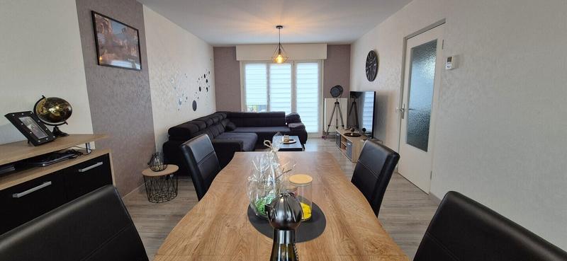 Maison - 92 m² - 4 pièces