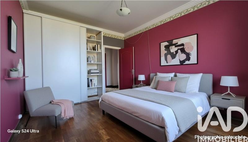 Maison - 295 m² - 10 pièces