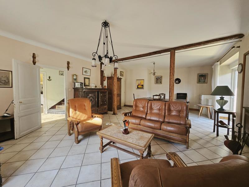 Maison de maîtres - 230 m² - 8 pièces