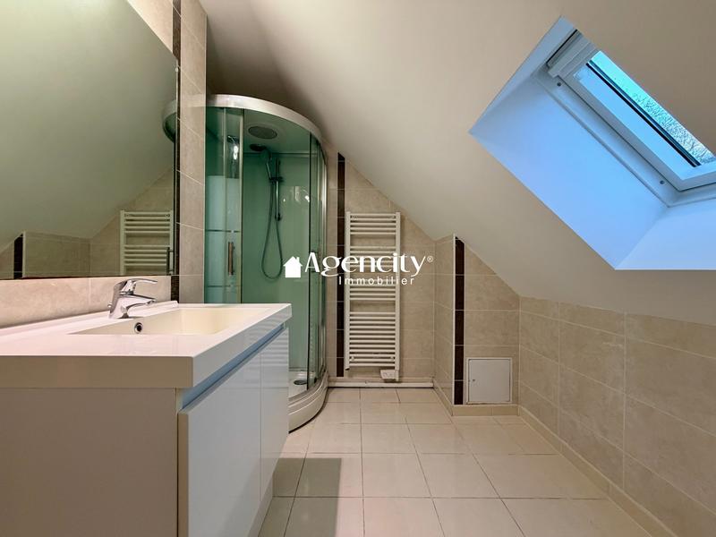 Maison - 190 m² - 7 pièces