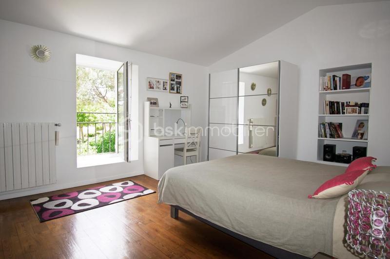 Demeure - 190 m² - 7 pièces