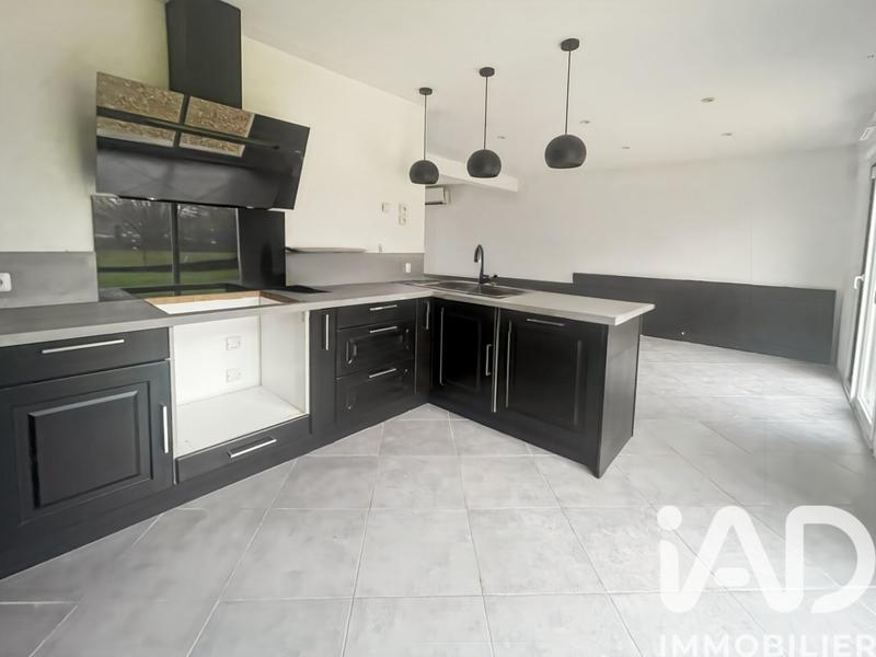 Maison - 101 m² - 6 pièces