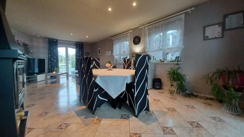 Maison contemporaine - 208 m² - 8 pièces