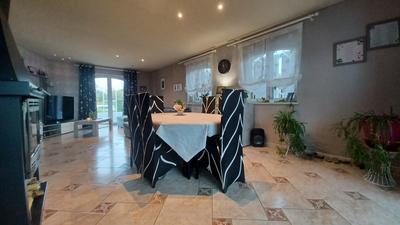 Maison contemporaine - 208 m² - 8 pièces