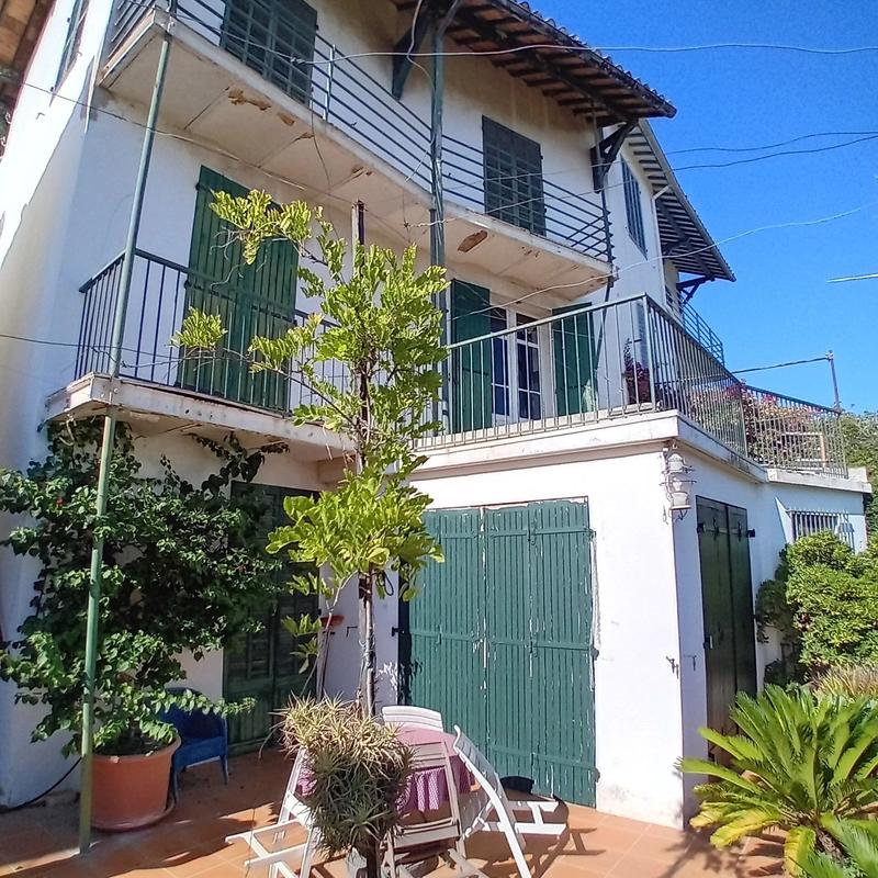 Maison - 140 m² - 4 pièces