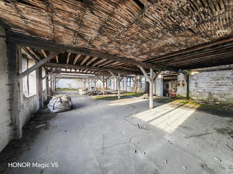 Immeuble - 2 850 m² - 15 pièces