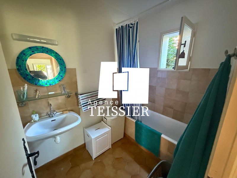 Maison - 74 m² - 6 pièces