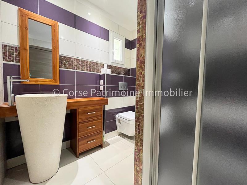 Maison - 127 m² - 6 pièces