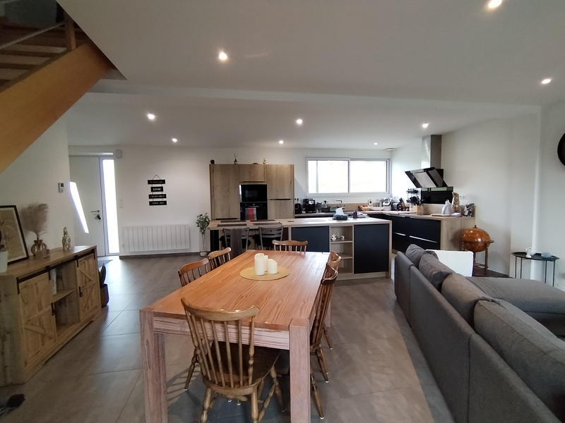 Maison - 172 m² - 6 pièces