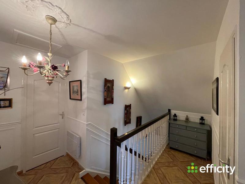Maison - 139 m² - 6 pièces