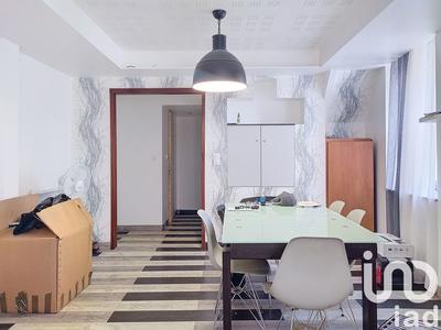 Maison - 200 m² - 6 pièces