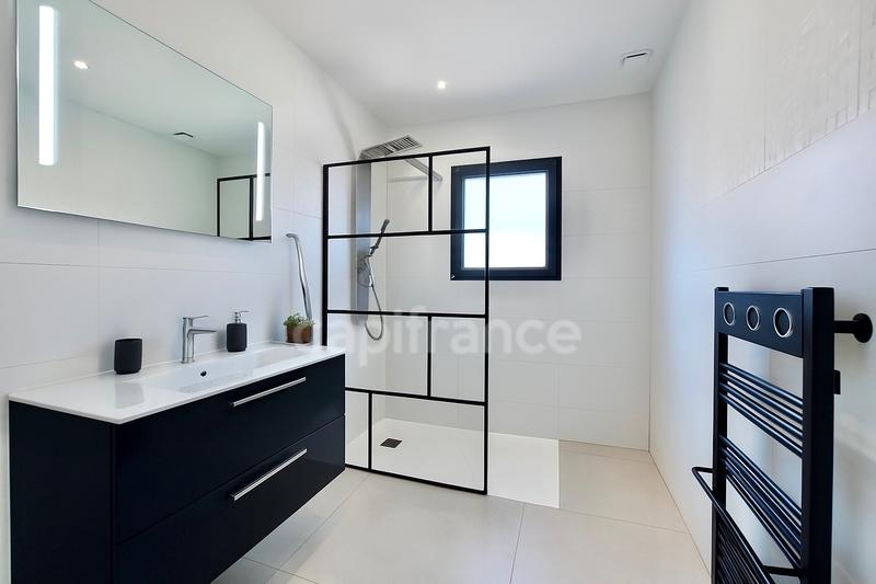 Maison - 97 m² - 4 pièces