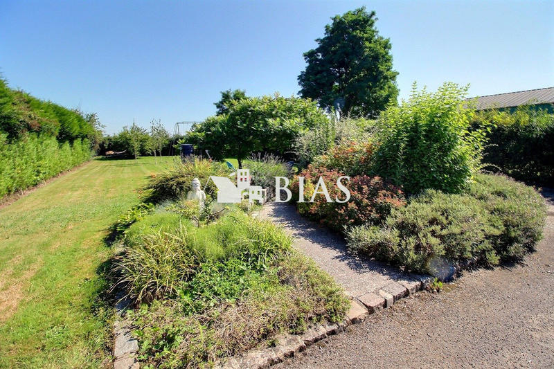 Maison ancienne - 258 m² - 15 pièces