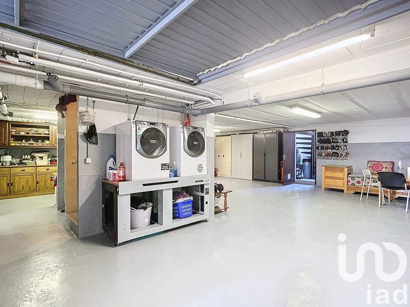 Maison - 200 m² - 7 pièces