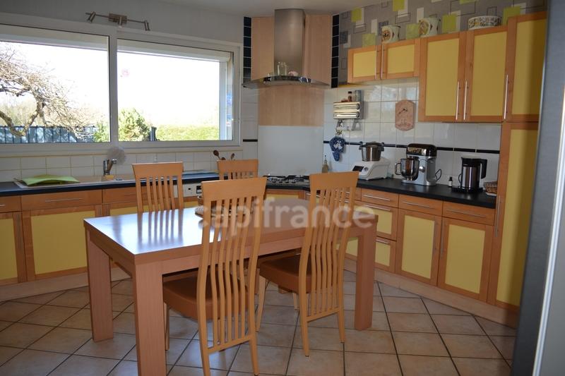 Maison - 262 m² - 8 pièces