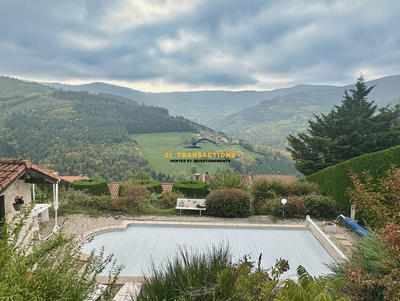 Maison - 145 m² - 4 pièces