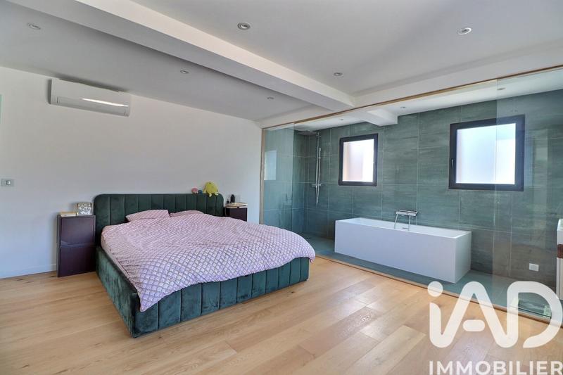 Maison de maîtres - 270 m² - 7 pièces