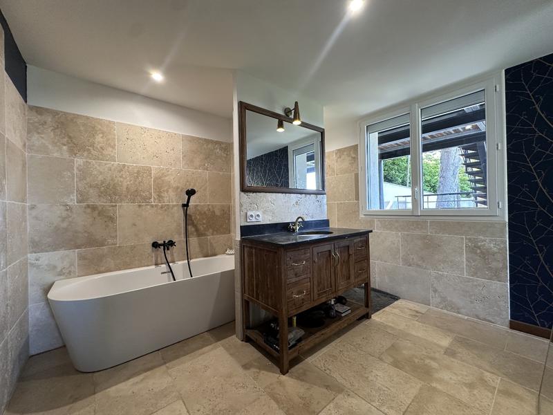 Maison - 192 m² - 5 pièces