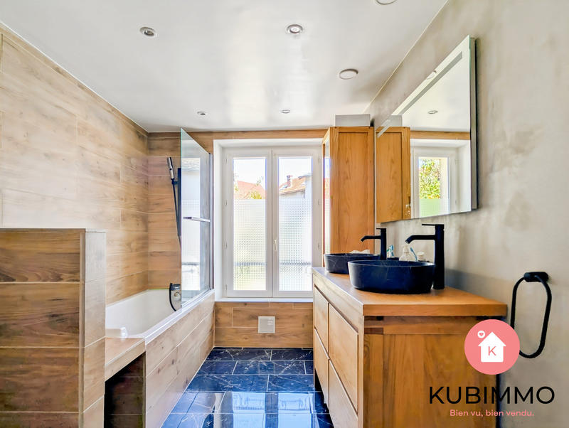 Maison - 143 m² - 6 pièces