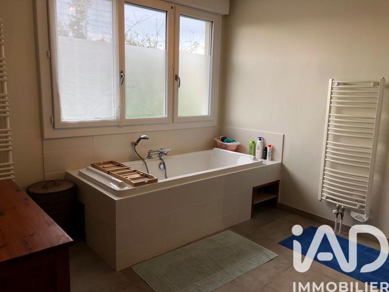 Maison - 108 m² - 4 pièces