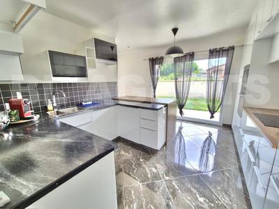 Maison - 150 m² - 5 pièces