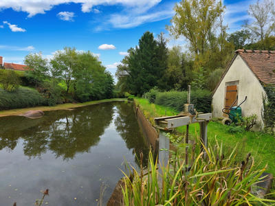 Moulin - 270 m² - 10 pièces