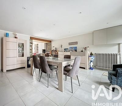 Maison - 92 m² - 4 pièces