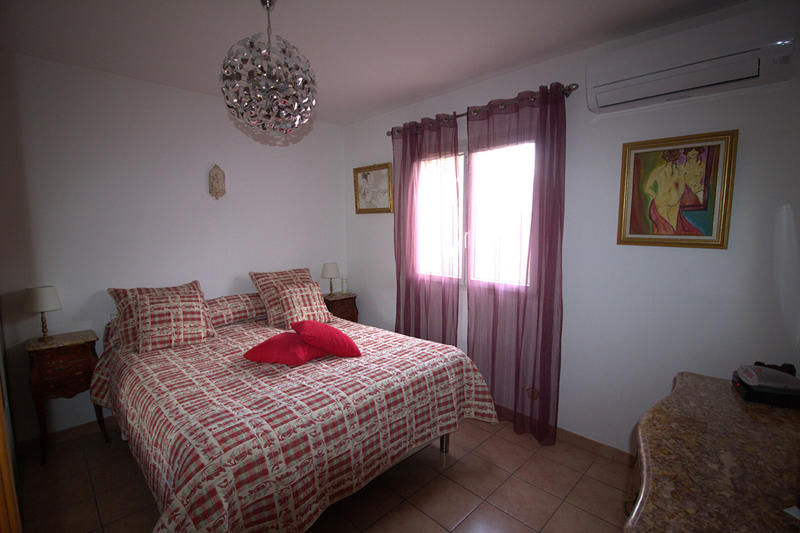 Villa - 155 m² - 6 pièces