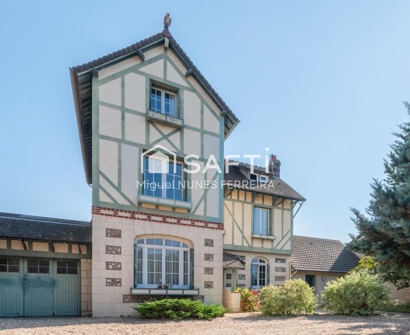 Maison - 206 m² - 10 pièces