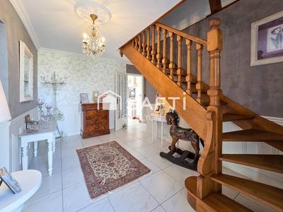 Maison - 166 m² - 6 pièces